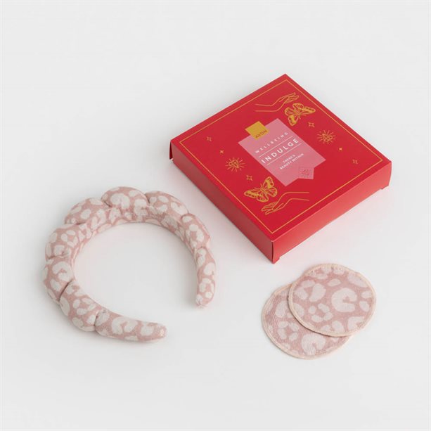 Set Regalo Rimuovi Make-up | Avon Set regalo per la rimozione del make-up con cerchietto oversize in microfibra e due dischetti detergenti, confezionato in elegante scatola con stampa animalier. - 20 | Avon