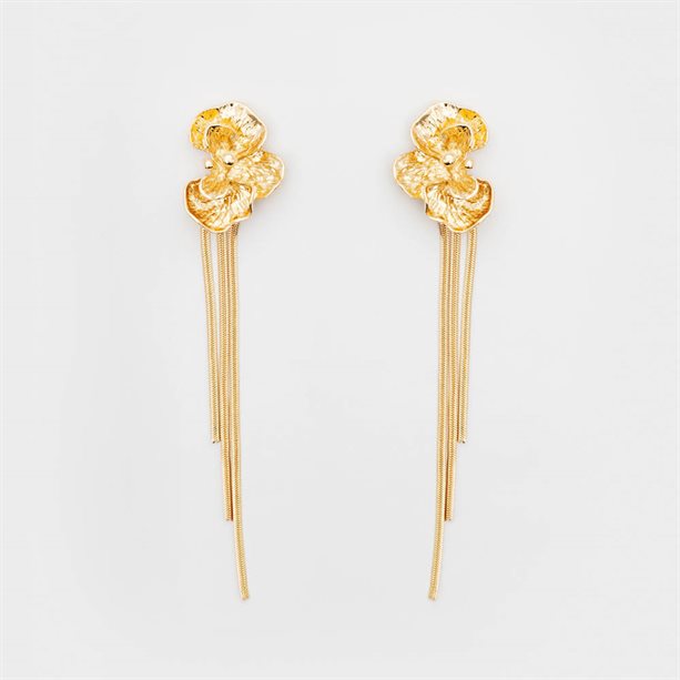 Orecchini Mazie | Avon Orecchini Mazie placcati oro con design floreale ispirato ai petali, eleganti gioielli di lusso per un tocco di classe e femminilità. - 36 | Avon