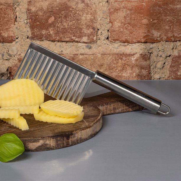 Taglia patate con lame sagomate, ondulate e zigrinate per tagli rapidi e decorativi su patate e verdure, ideale per uso domestico e professionale. - 6 | Avon